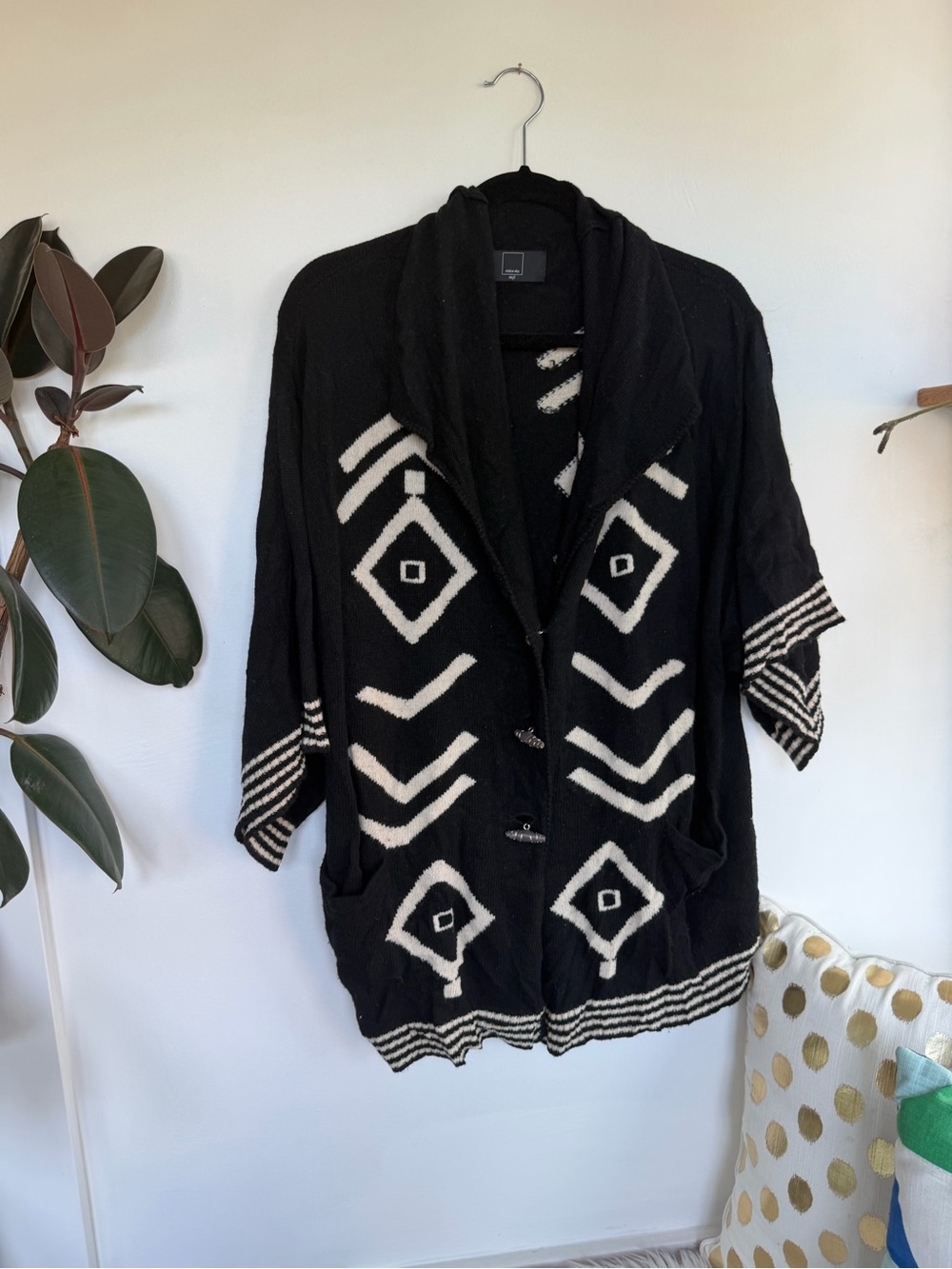 Black & White wool Geometric Knit Cardigan Sweater